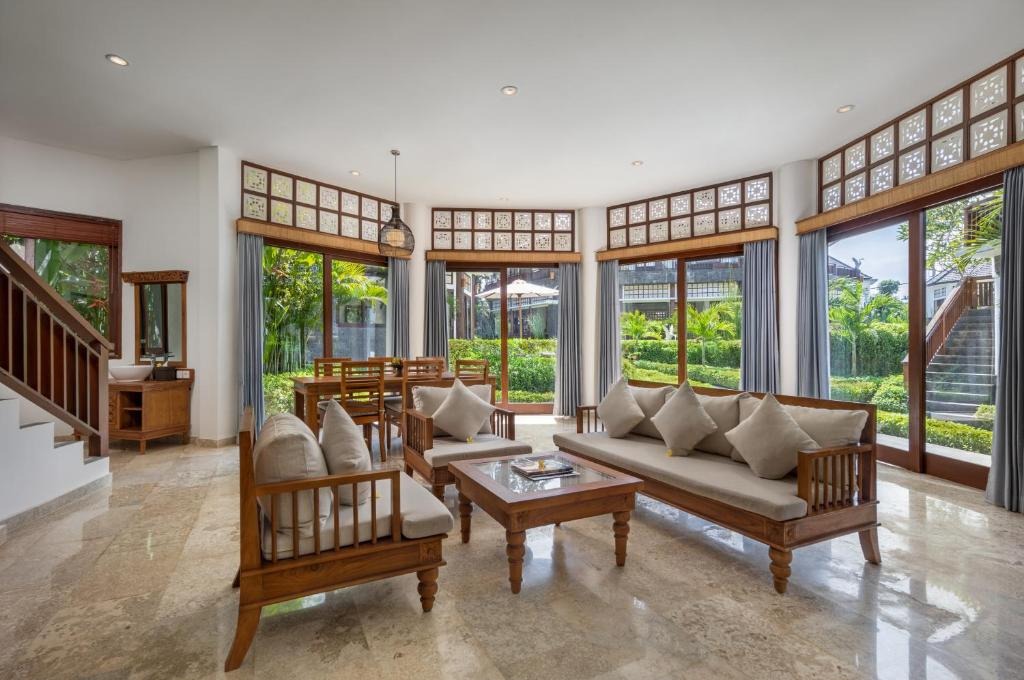 هتل سوان پارادایس